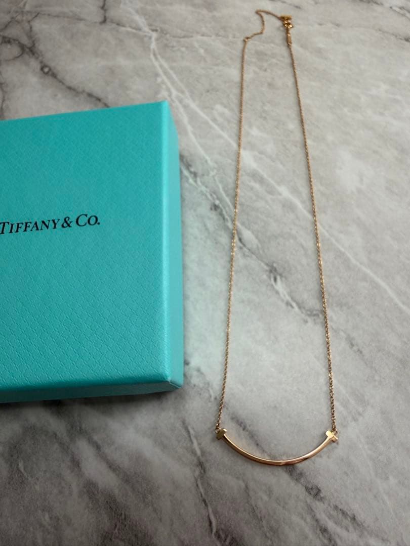 Tiffany T スマイルペンダント スモール　イエローゴールド