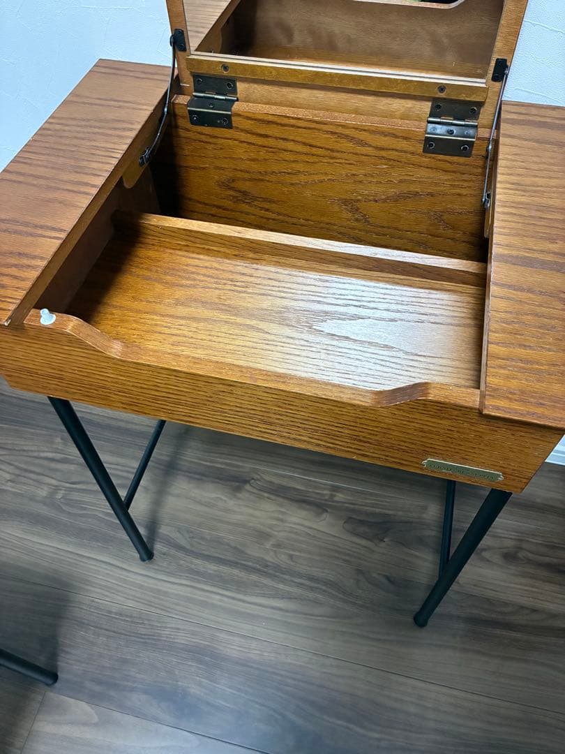 ニコアンド　ドレッサー　椅子