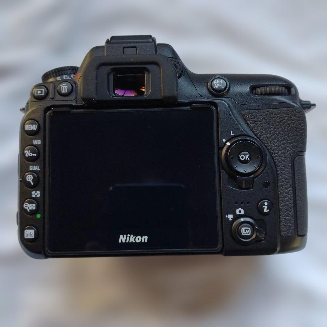 ニコンD7500