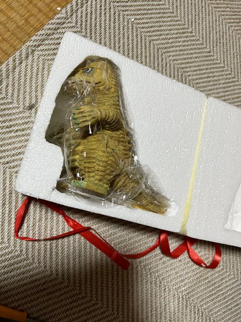 おとなりのかいじゅう　レッドキング　新品