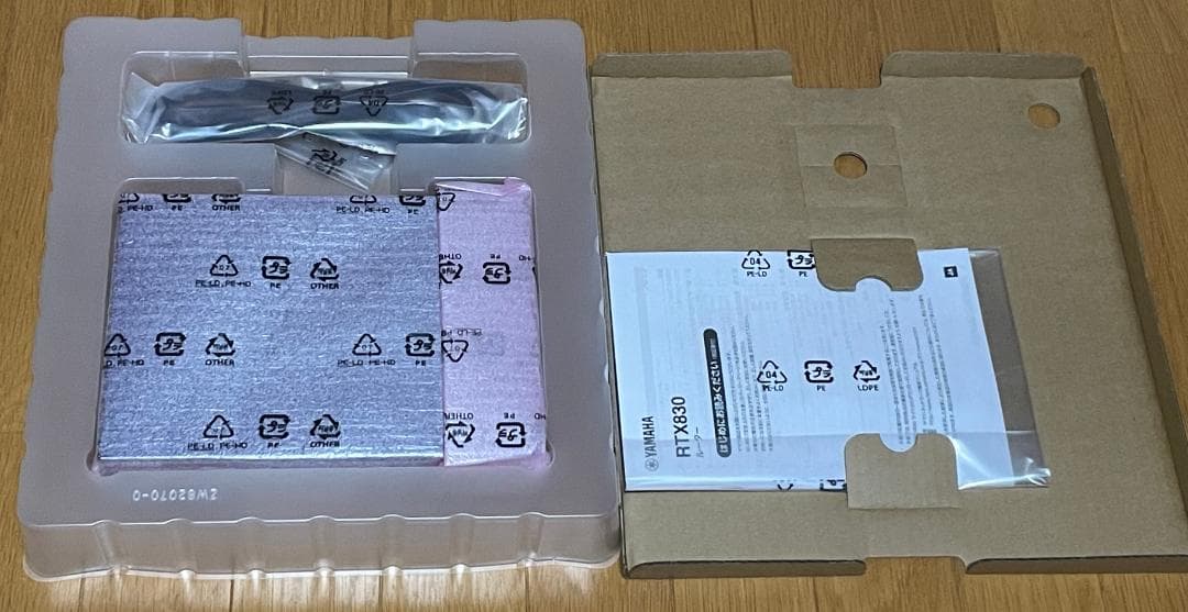 【未使用】YAMAHA RTX830 ルーター　外箱にへこみあり