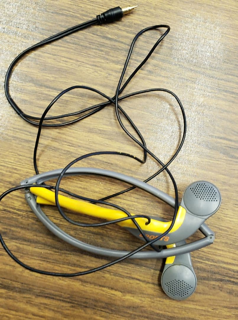 ソニー　折り畳み可能イヤホン　MDR-A30G