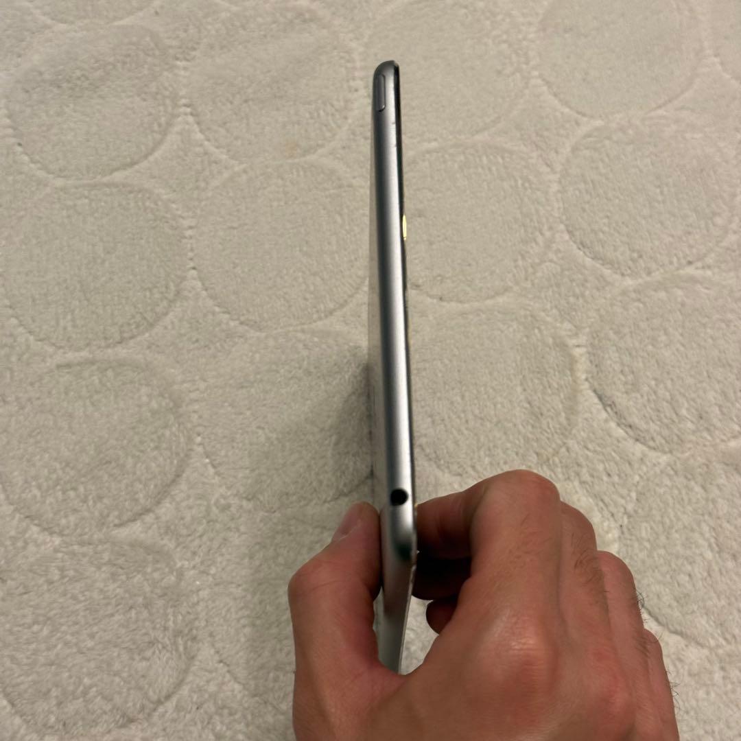 iPad Mini 4 64ギガ　ブラック　Wi-Fiモデル