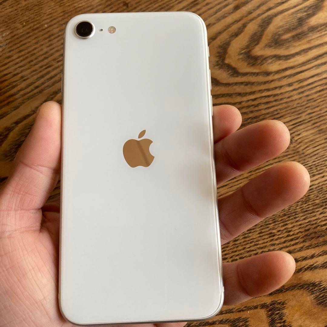Apple iPhone SE ホワイト SIMフリー
