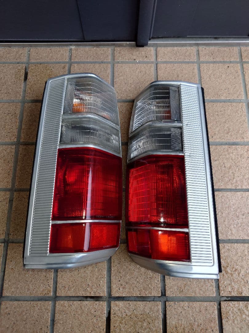 WY30 セドグロ DEPO 紅白テール