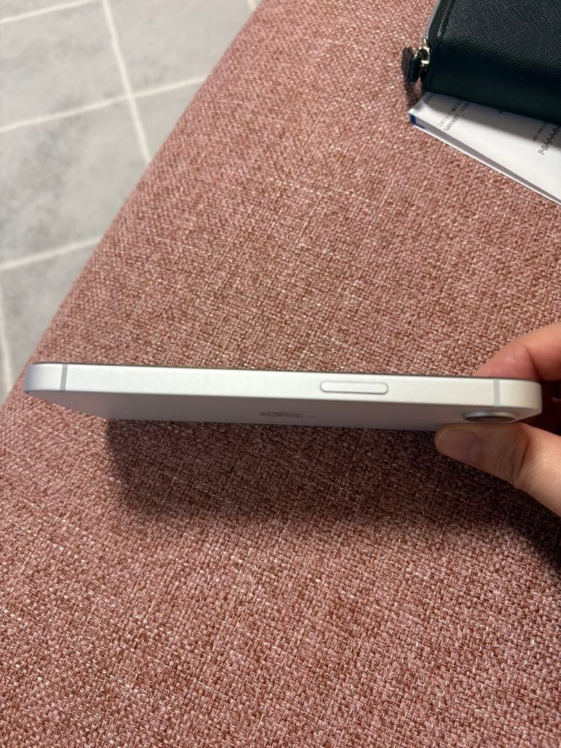 【本日限定価格】Apple iPhone 16e ホワイト 6.1インチ 本体