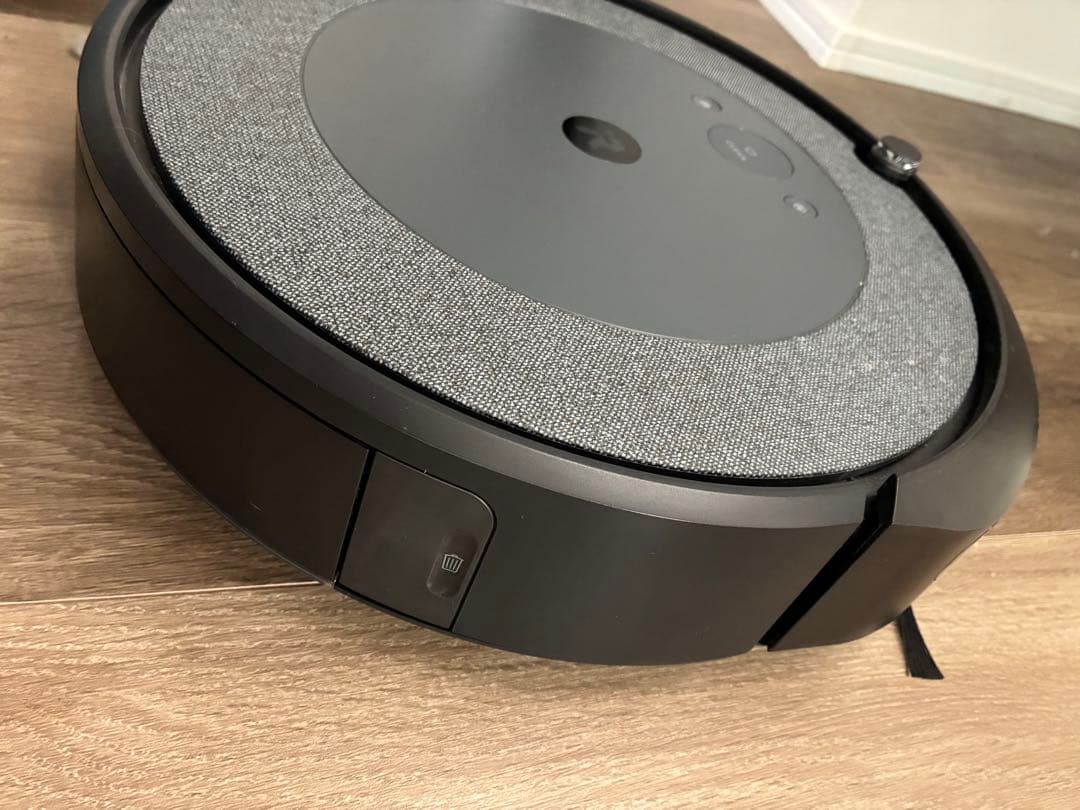 【美品】アイロボット iRobot i3 ルンバ i3 掃除機　ロボット