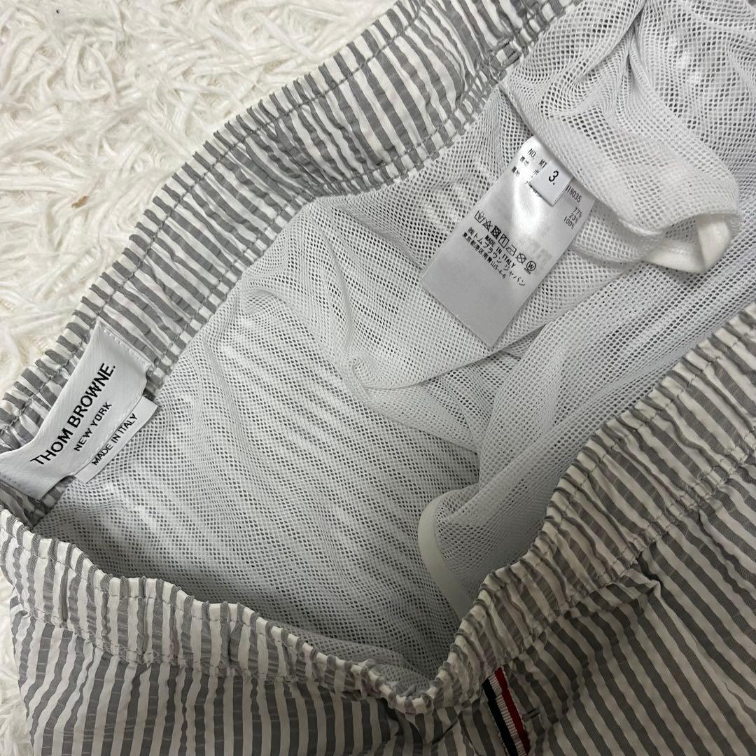 現行モデル トムブラウン Thom Browne ハーフパンツ ストライプ 水着