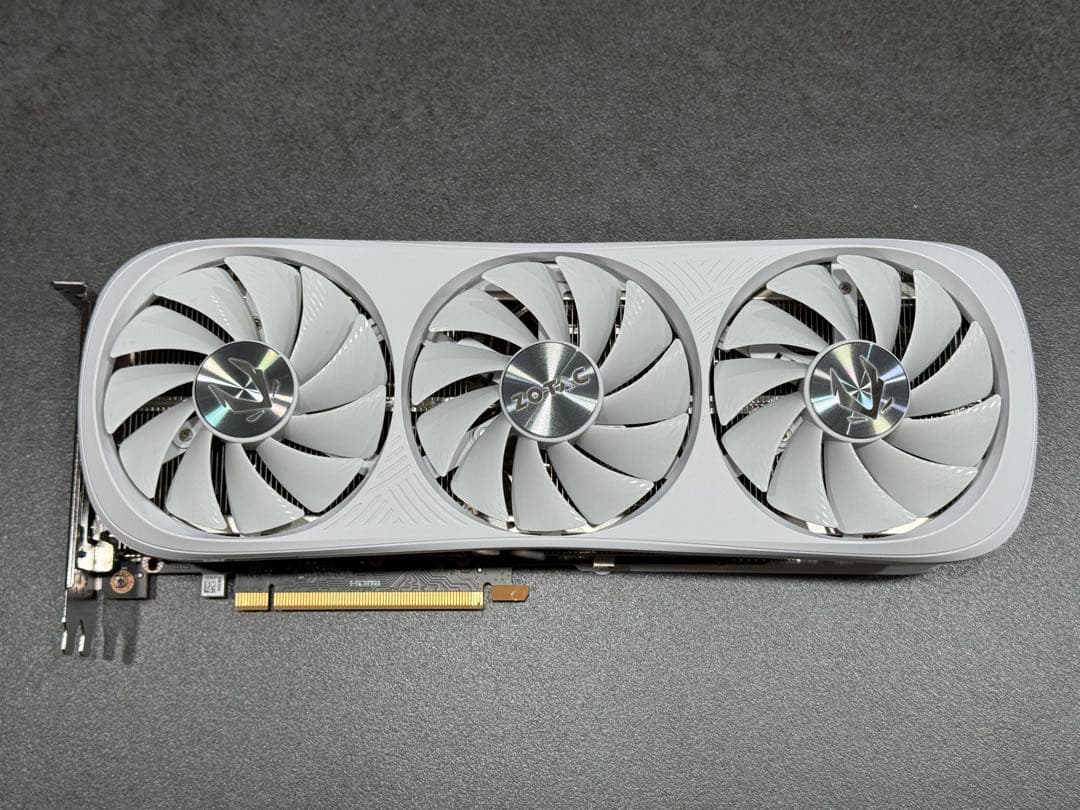 ZOTAC Gaming GeForce RTX 4080 SUPER ホワイト