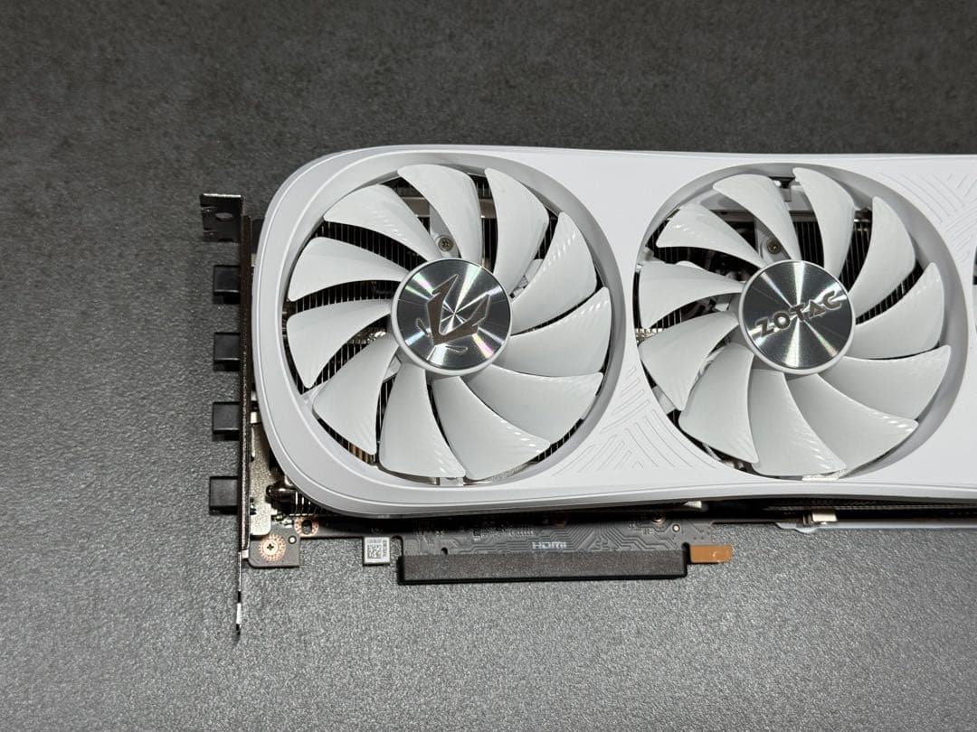 ZOTAC Gaming GeForce RTX 4080 SUPER ホワイト