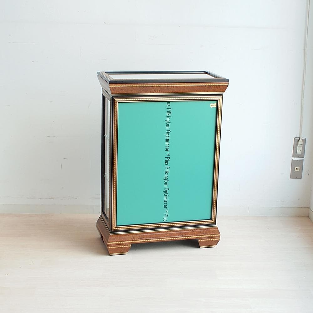 イタリア製 ガラスキャビネット エレガント 飾り棚 キュリオケース