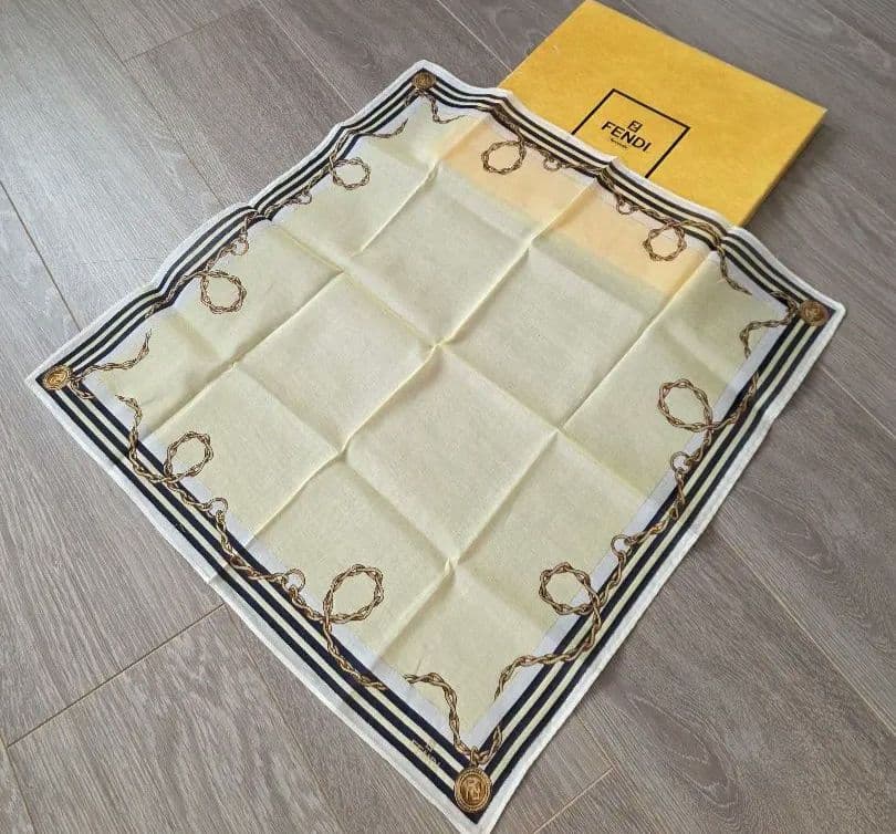 未使用 FENDI ハンカチ 9枚セット