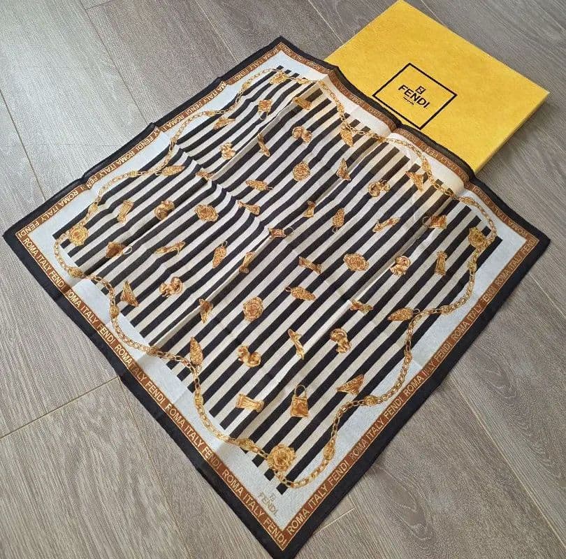 未使用 FENDI ハンカチ 9枚セット