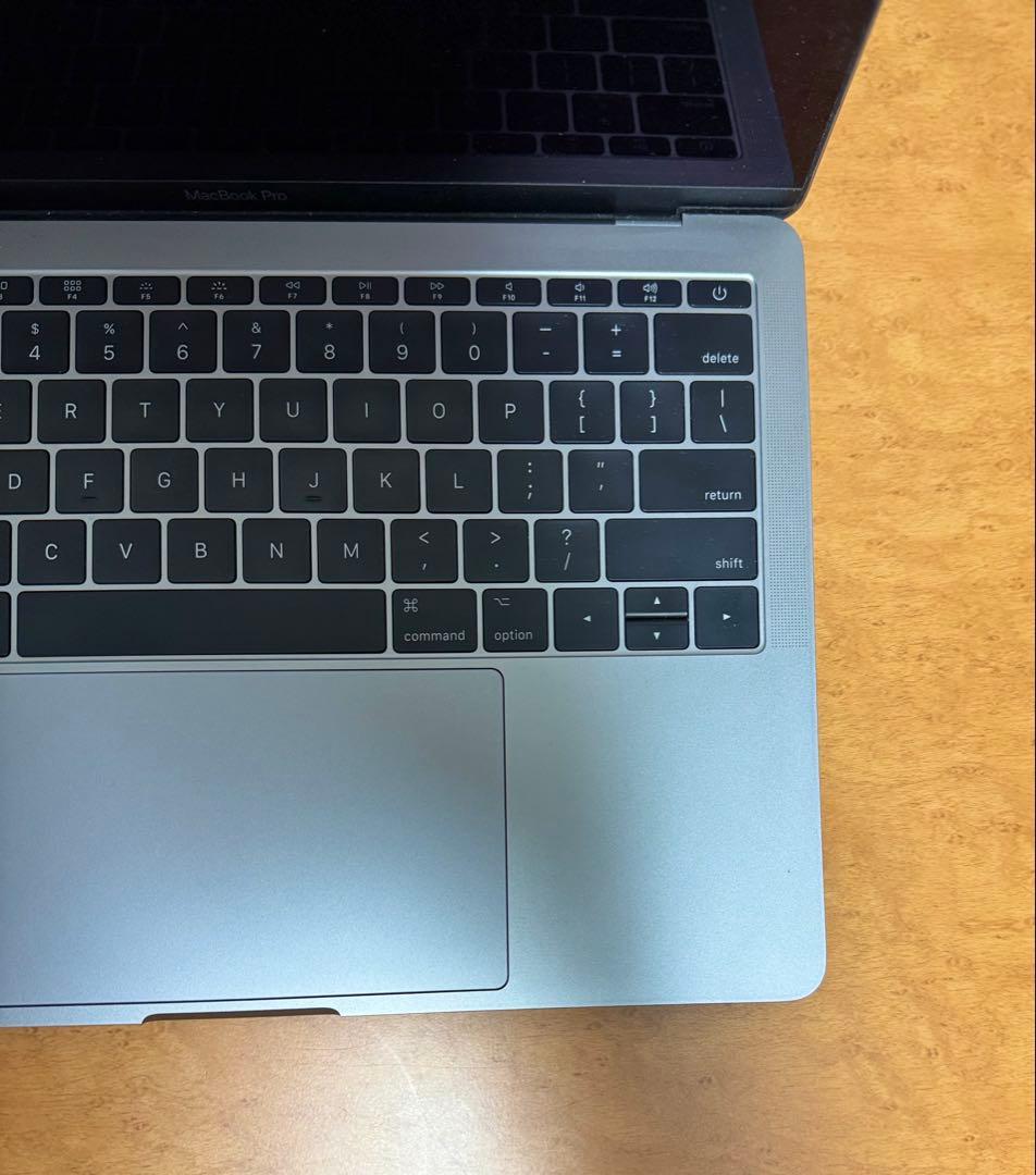 美品MacBookPro 2017 13インチ 今年の最新mac os