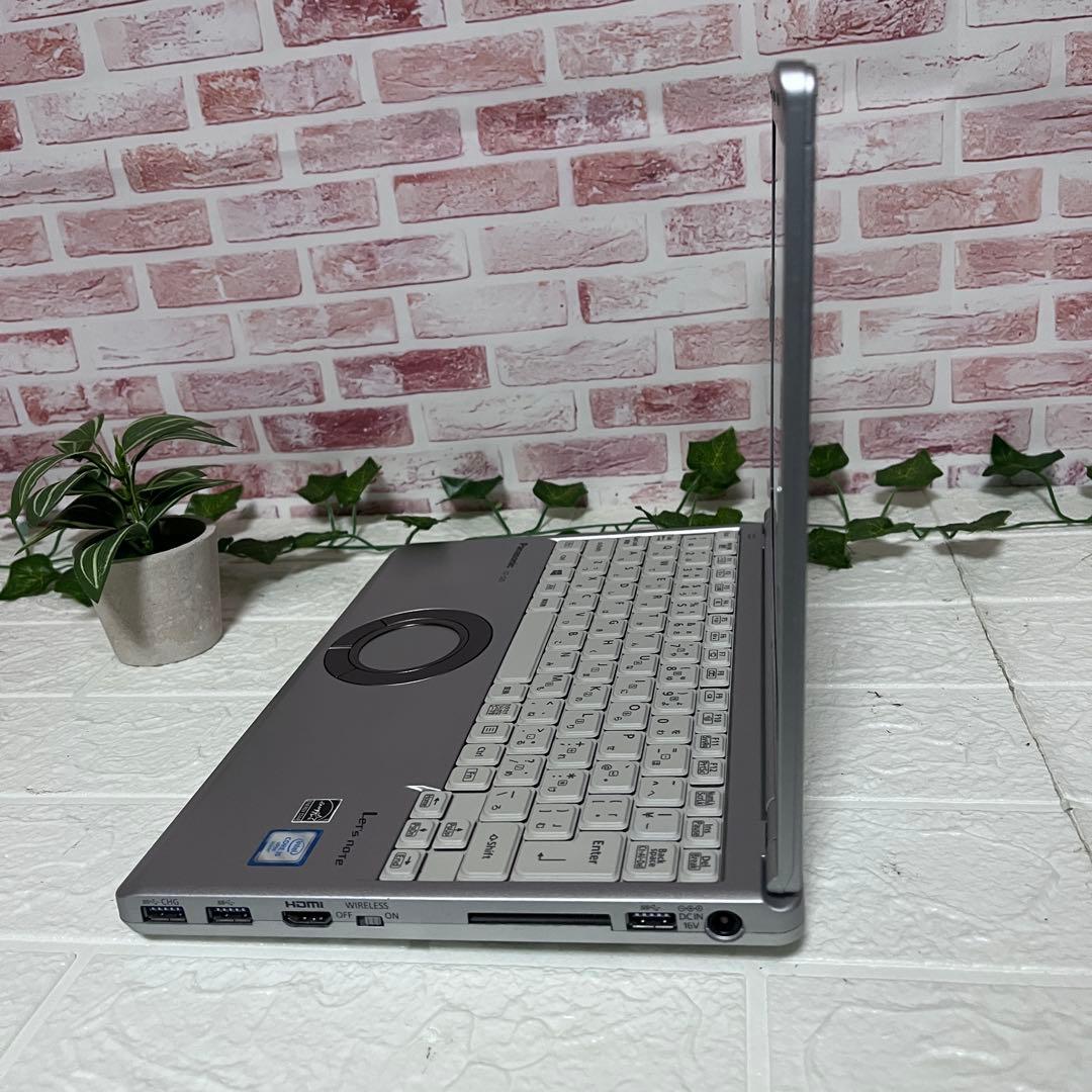 ★中古SSD128GB メモリ8GB★カメラ Win11 ノートPC69