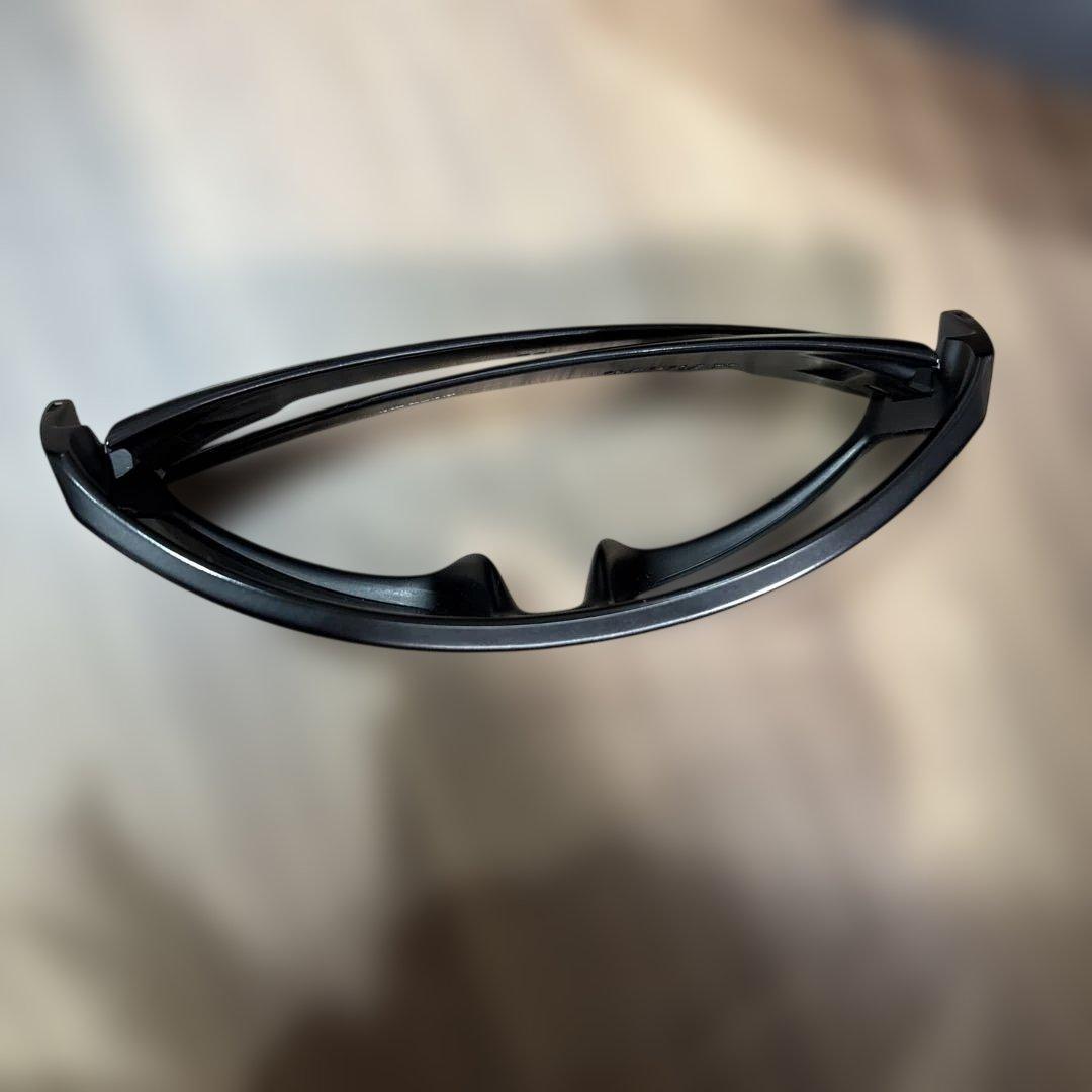 OAKLEY ブラックサングラス ケース付き