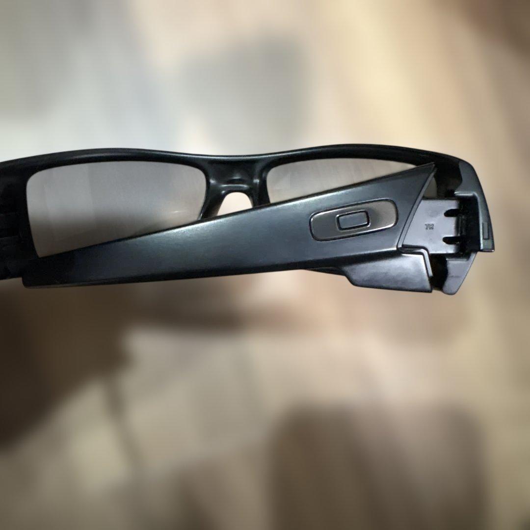 OAKLEY ブラックサングラス ケース付き