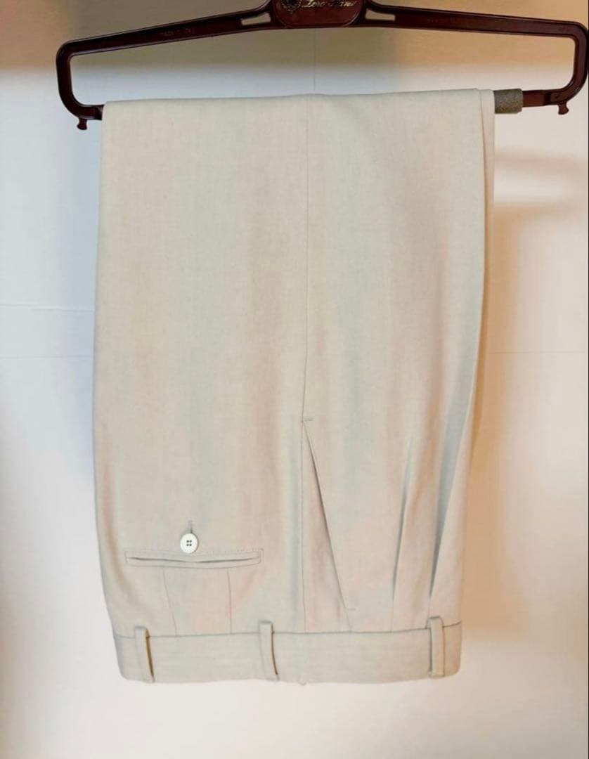 【美品】Loro Piana ロロピアーナ／タック入り薄いベージュパンツ