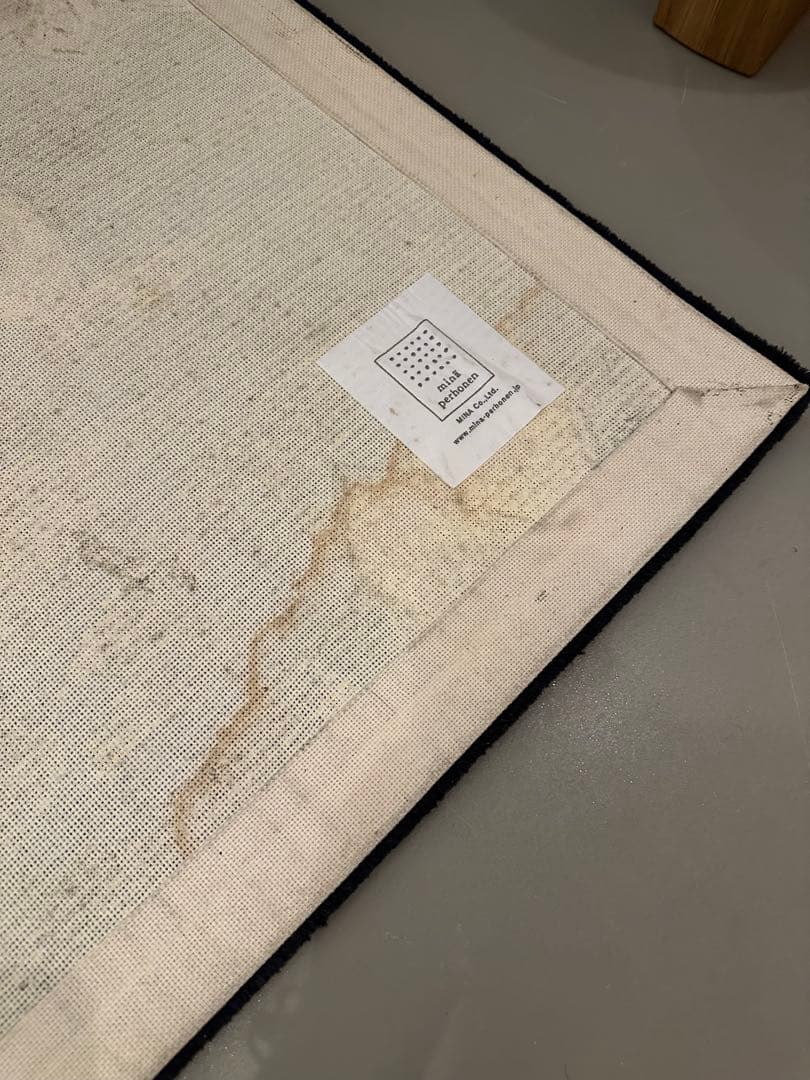 mina perhonen 蝶モチーフラグ　hana hane ラグ