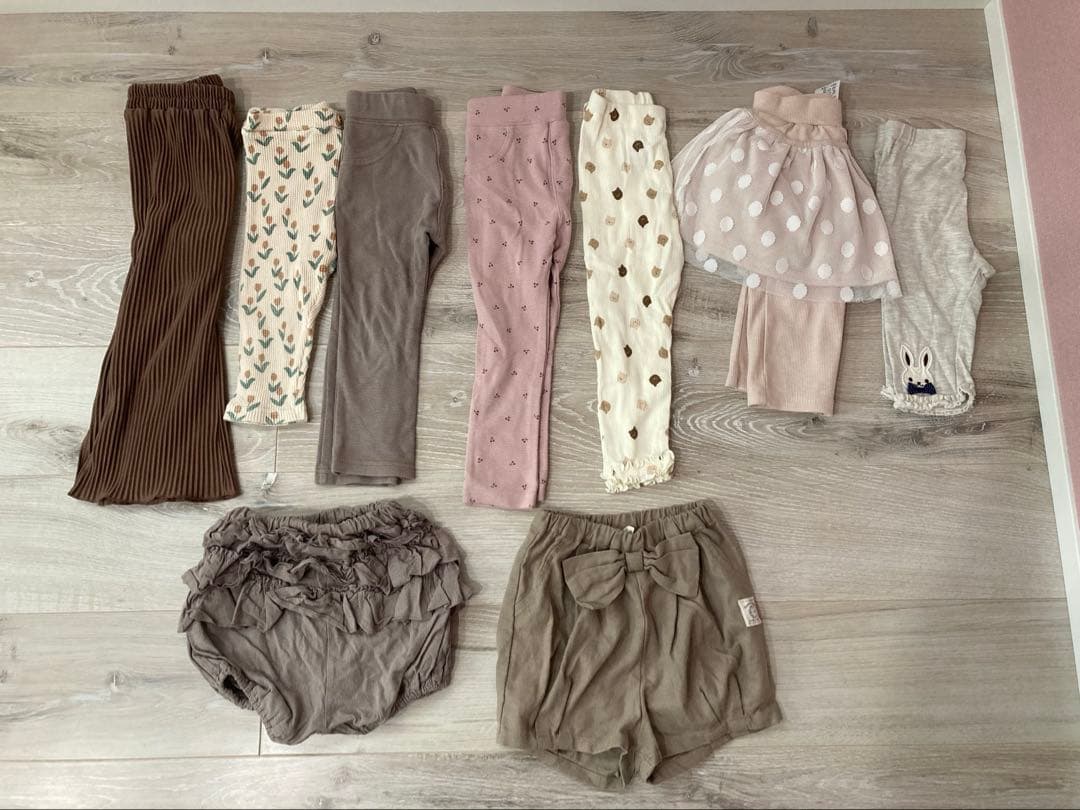 子ども服　女の子　まとめ売り　32点　90センチ