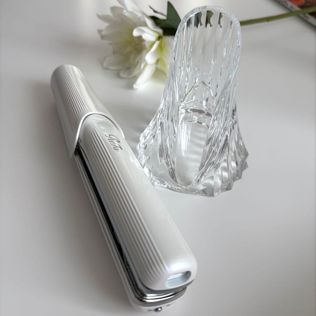 ReFa フィンガーアイロンST ホワイト コードレス スタンド付き‪☆