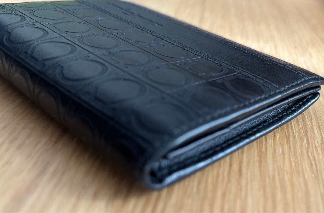 （美品）フェラガモ 名刺入れ 黒