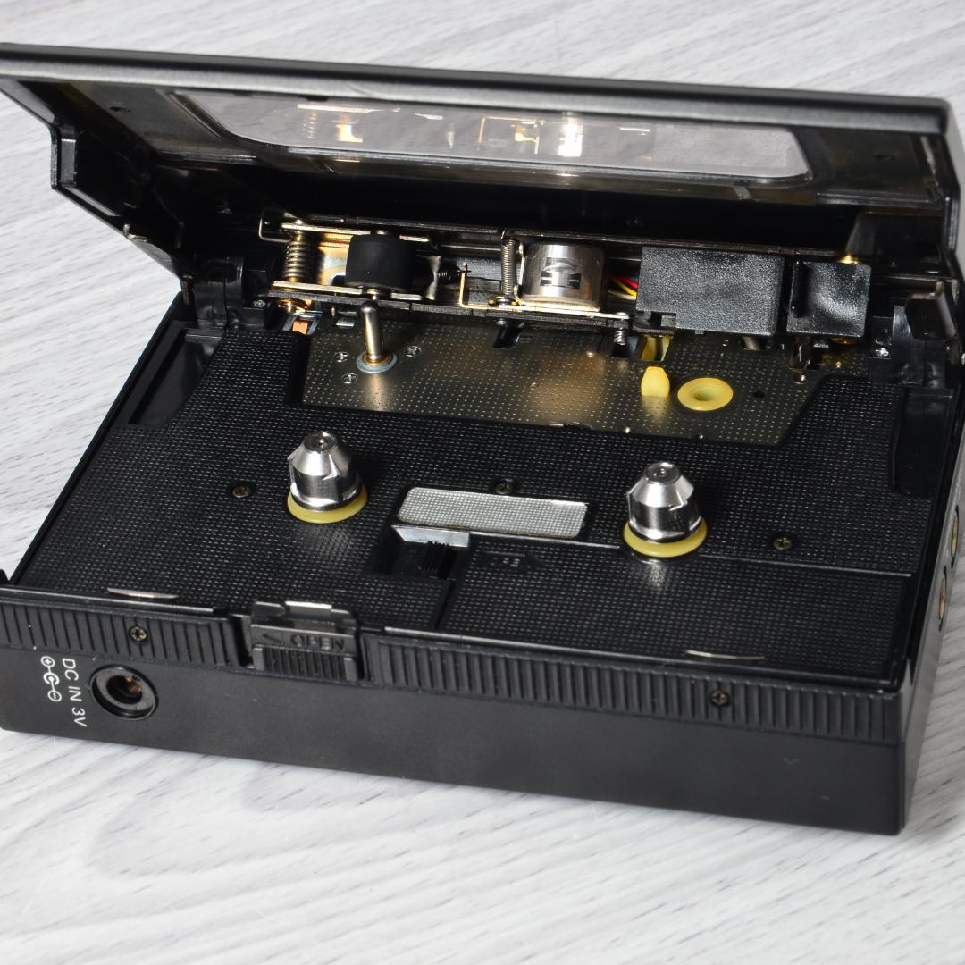 SONY WALKMAN DD-100 武道館 カセットウォークマン 整備済