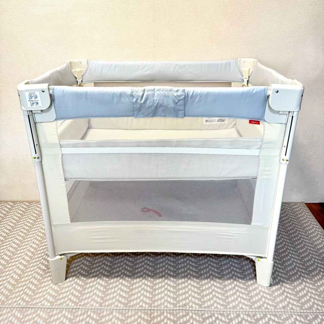 アップリカ　ココネルエアーAB ホワイトグレー Aprica ベビーベッド