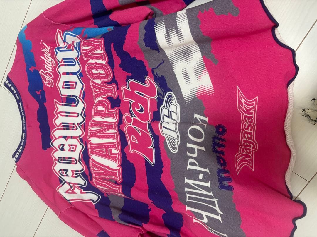 仲里依紗　RE. にゃんぴょんスウェット