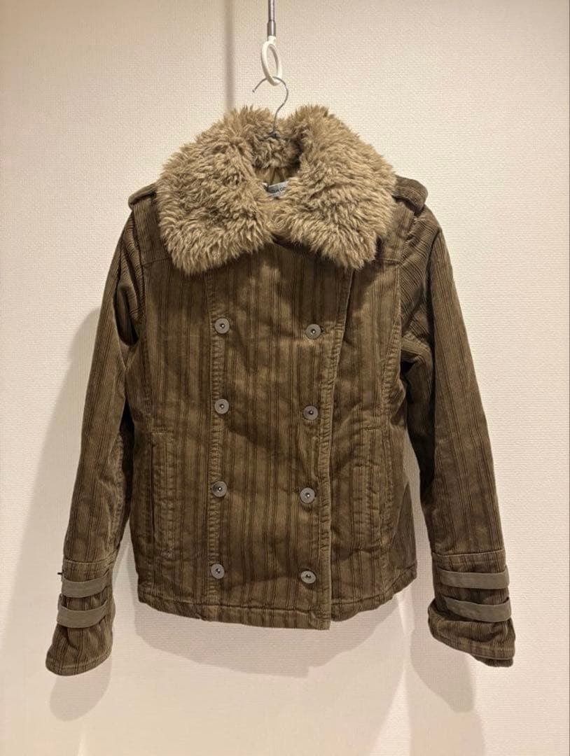 オリーブグリーン ファー付きコーデュロイジャケット