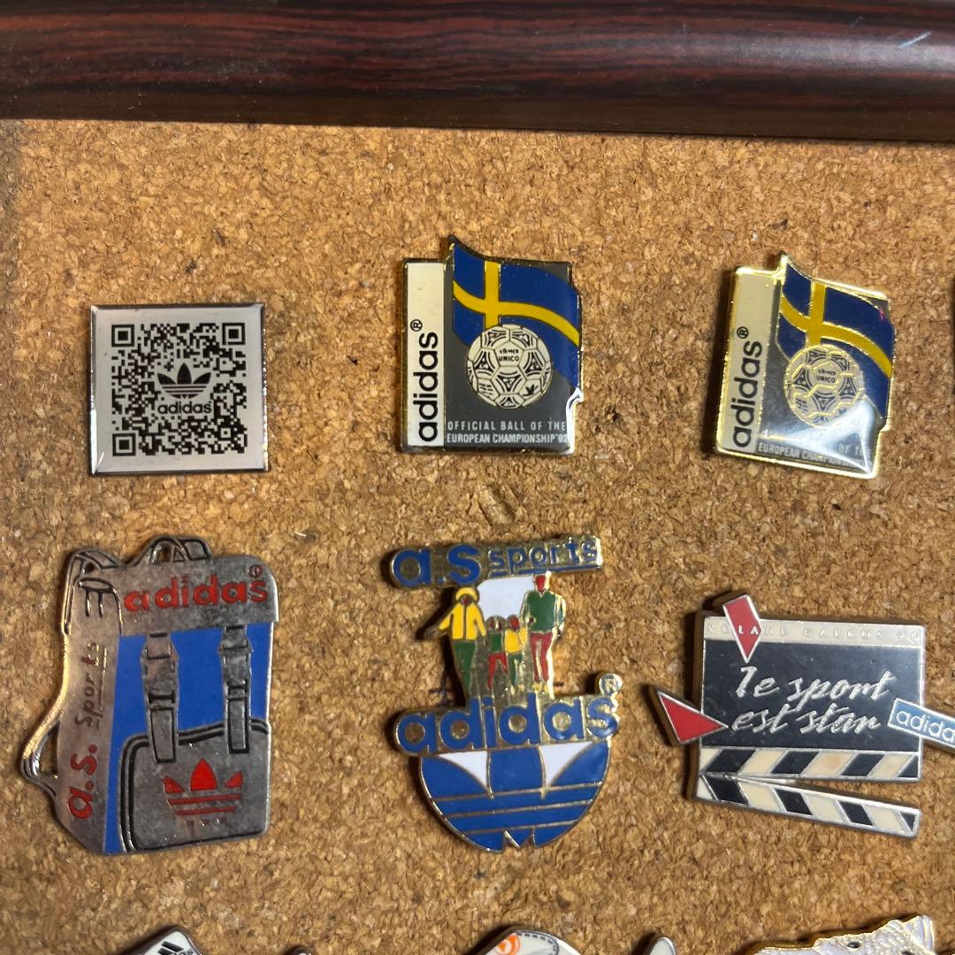 old adidas  ヴィンテージ　ピンバッジ  35個セット