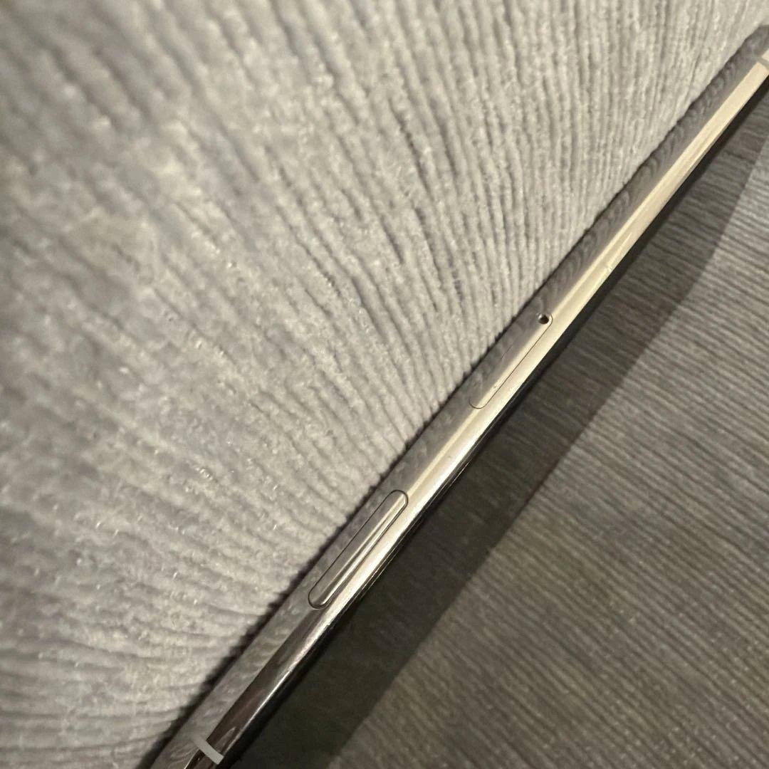 Apple iPhone XS シルバー　64GB 本体のみ