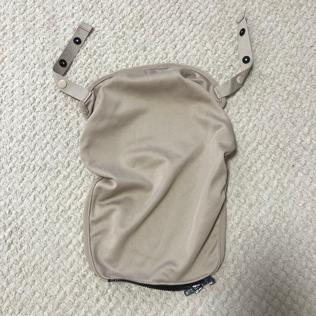 アップリカ　ラクリス　ベージュ メッシュ 抱っこ紐