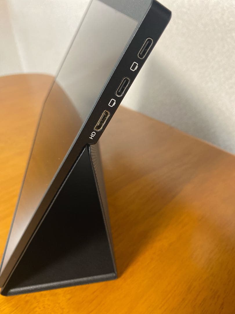 薄型スタンド付きディスプレイ（HDMI / USBケーブル付き）