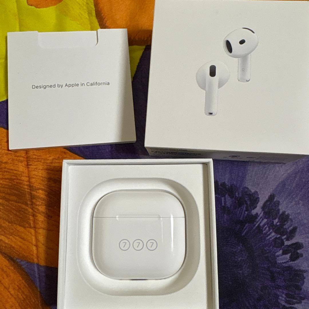 ち*い様 Apple AirPods 4 アクティブノイズキャンセリング搭載　保