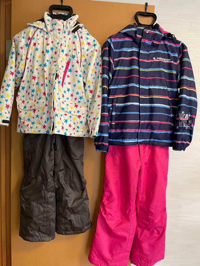 子ども用　スキーウェア　2セット　130&140 おまけ手袋3セット&パンツ