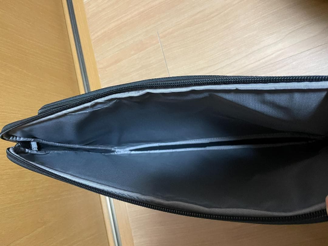 TUMI ラージ・ラップトップ・カバー PCケース クラッチバッグ