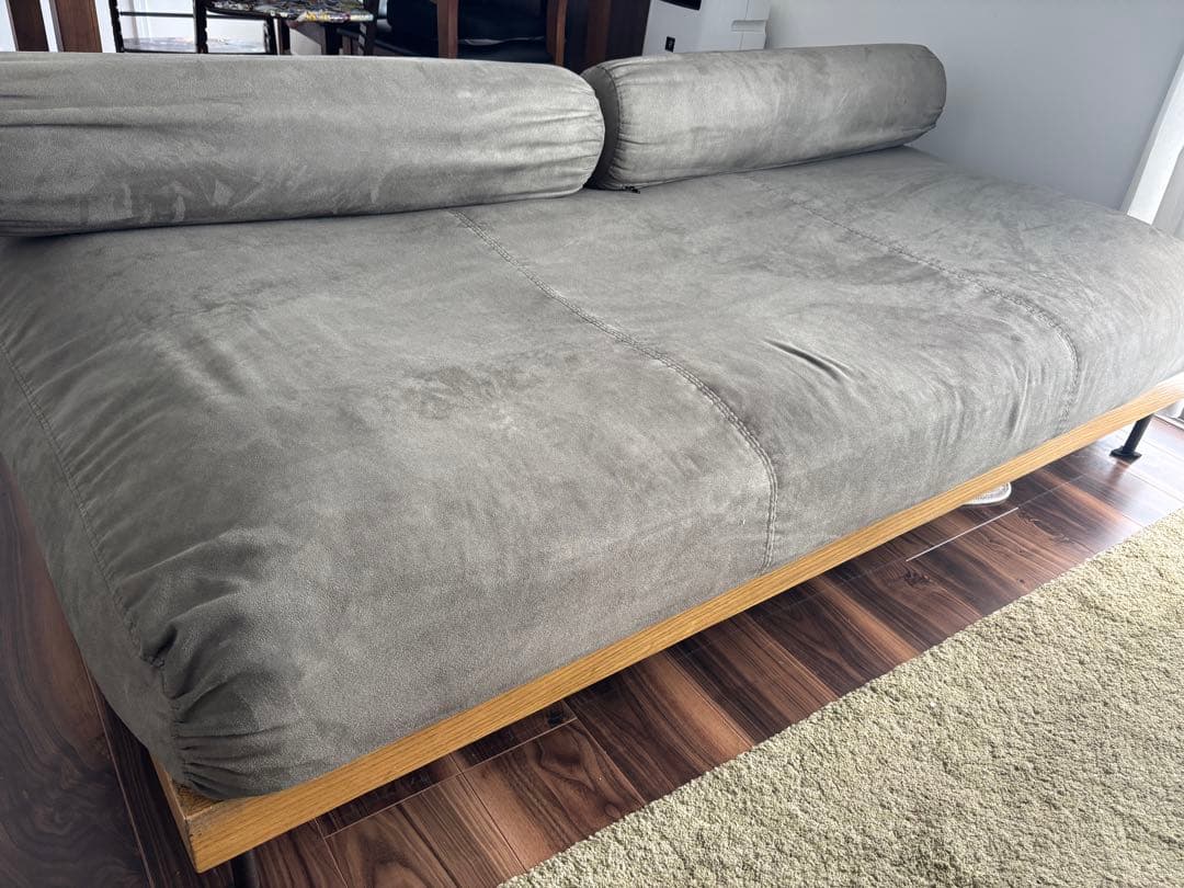 a.depeche アデペシュ　ソファー