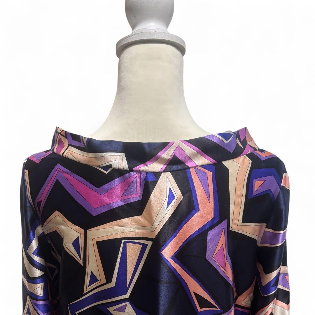 【美品】 エミリオプッチ シルク100% トップスS-M 幾何学柄 リボン