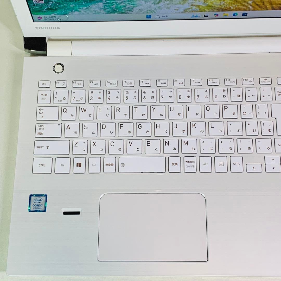 Core i7✨7500U✨7世代✨SSD240GB✨オフィス✨ノートパソコン