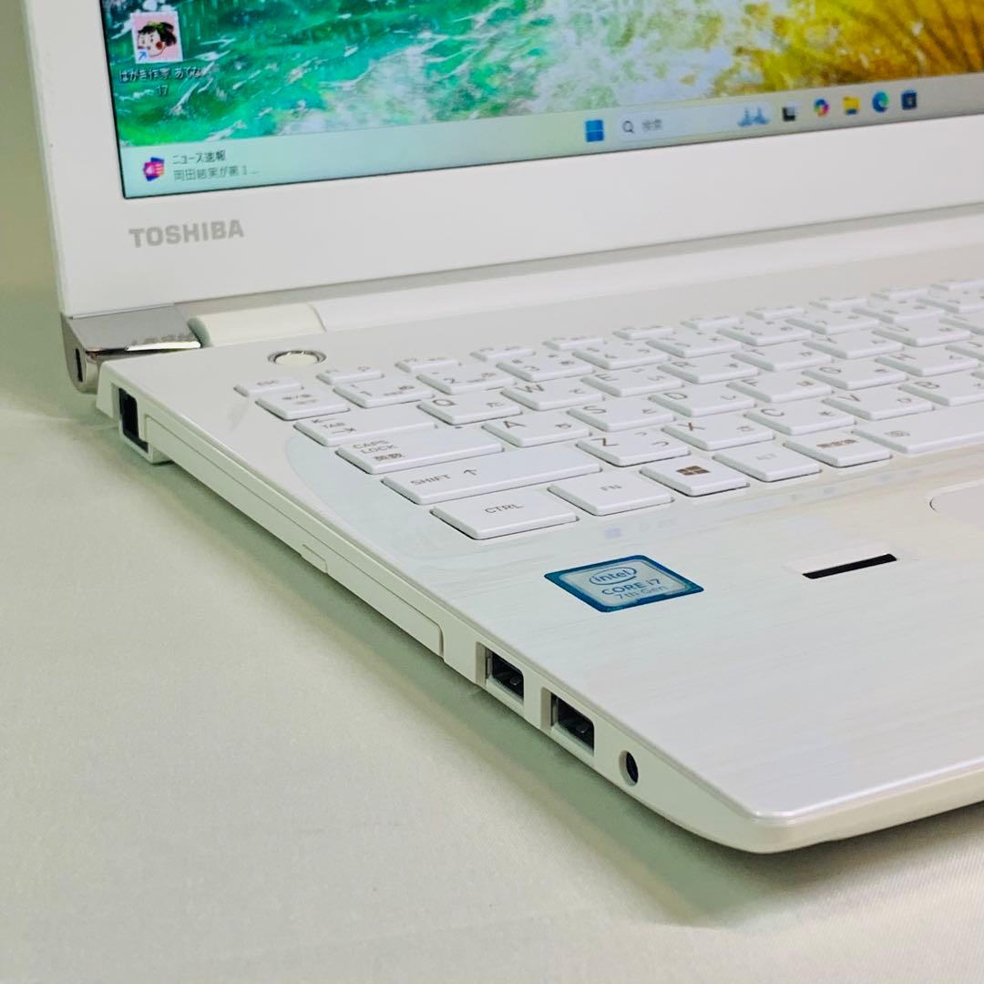 Core i7✨7500U✨7世代✨SSD240GB✨オフィス✨ノートパソコン