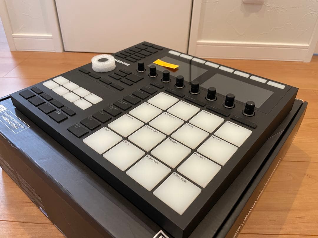 ①Native Instruments Maschine MK3 ライセンス有
