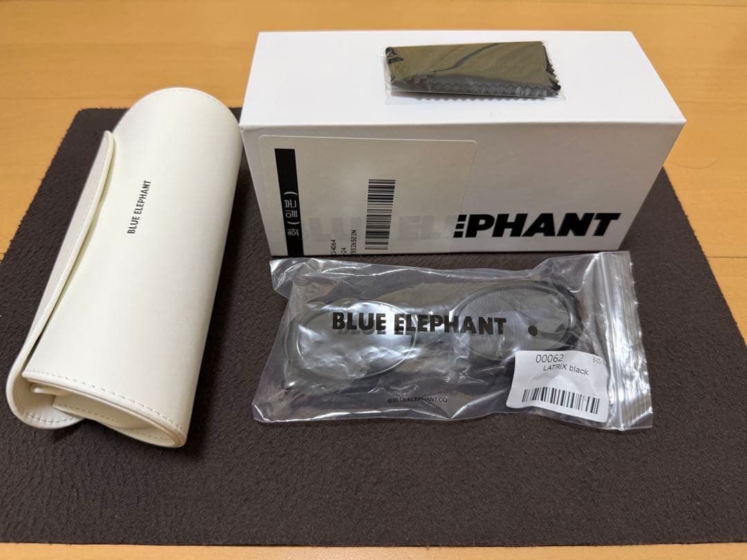 【BLUE ELEPHANT】LATRIX black