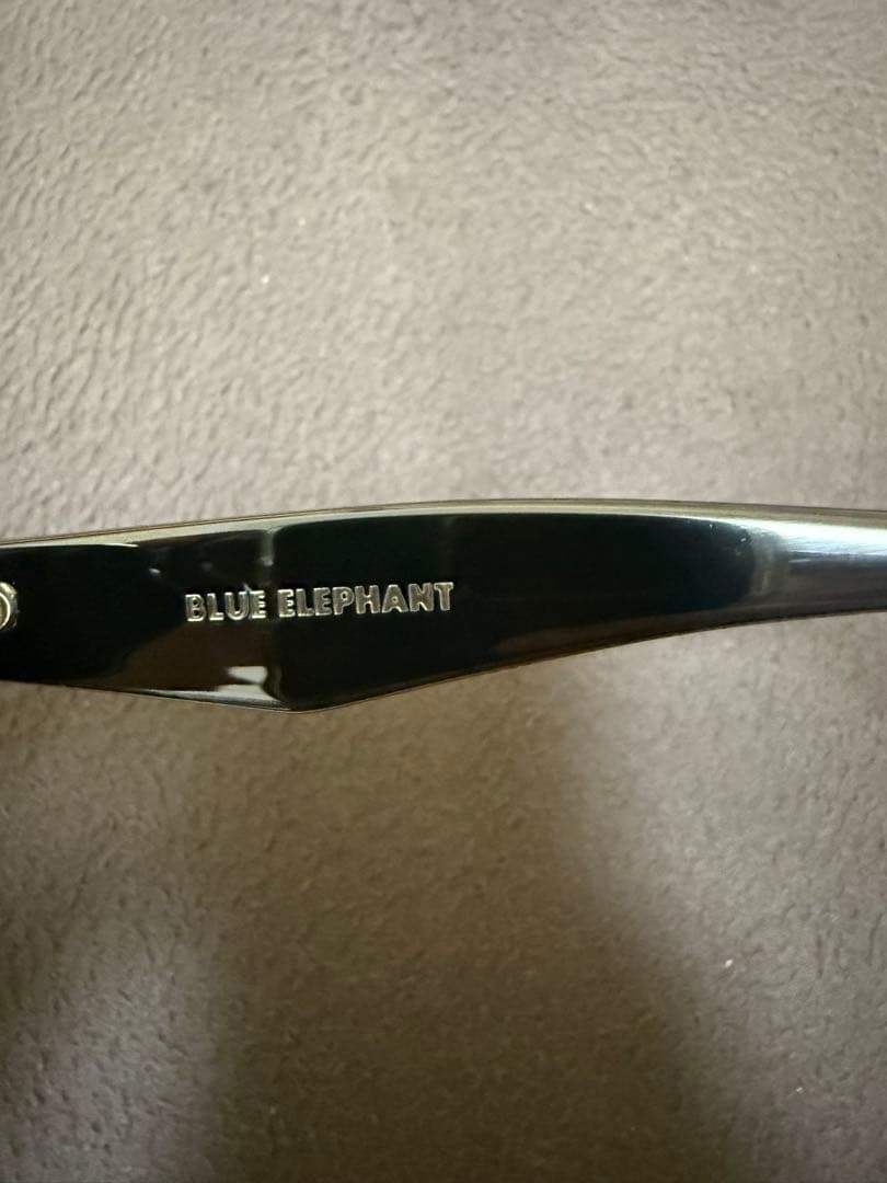 【BLUE ELEPHANT】LATRIX black