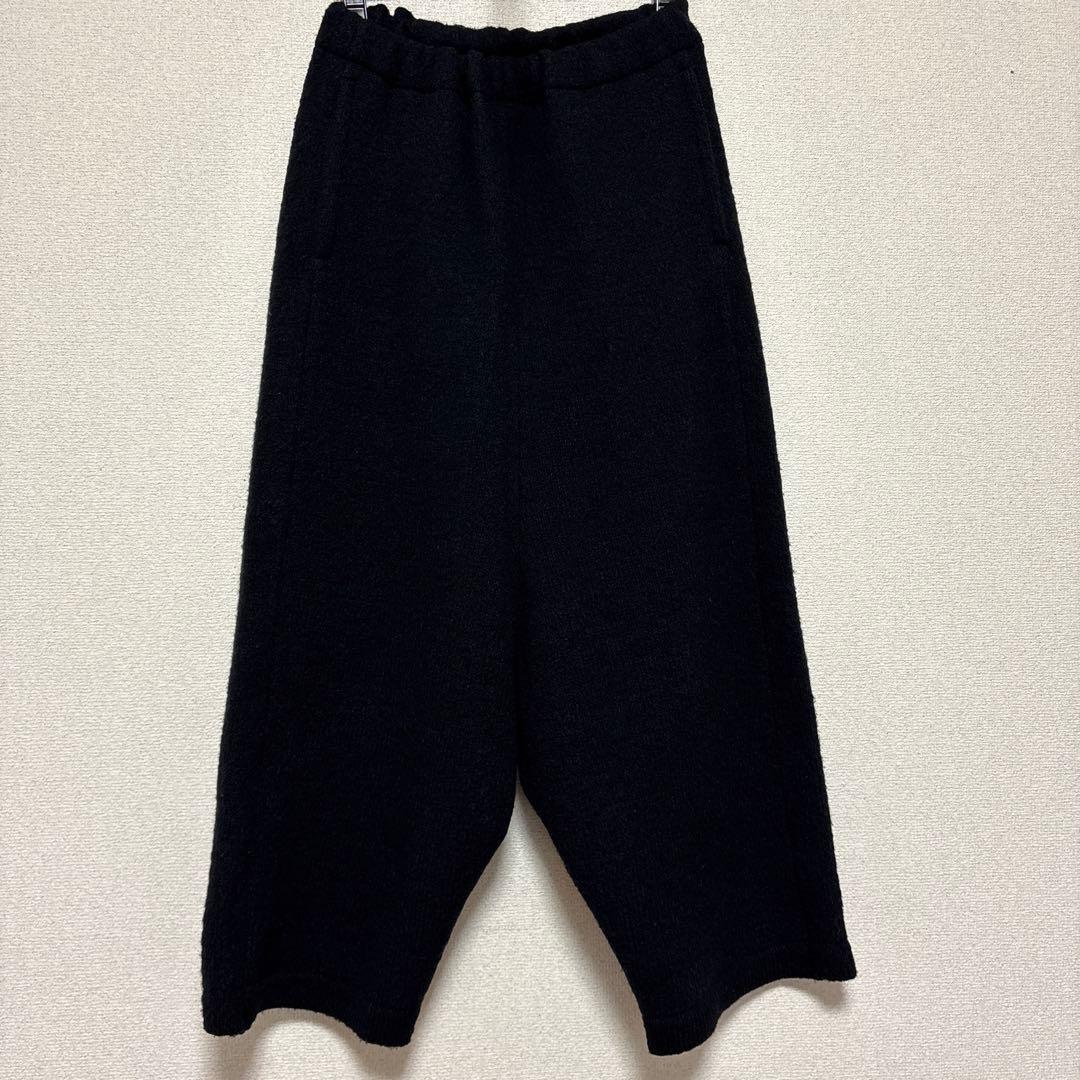 Vlasblomme（ヴラスブラム）ウールリネンペンギンルーズパンツ。