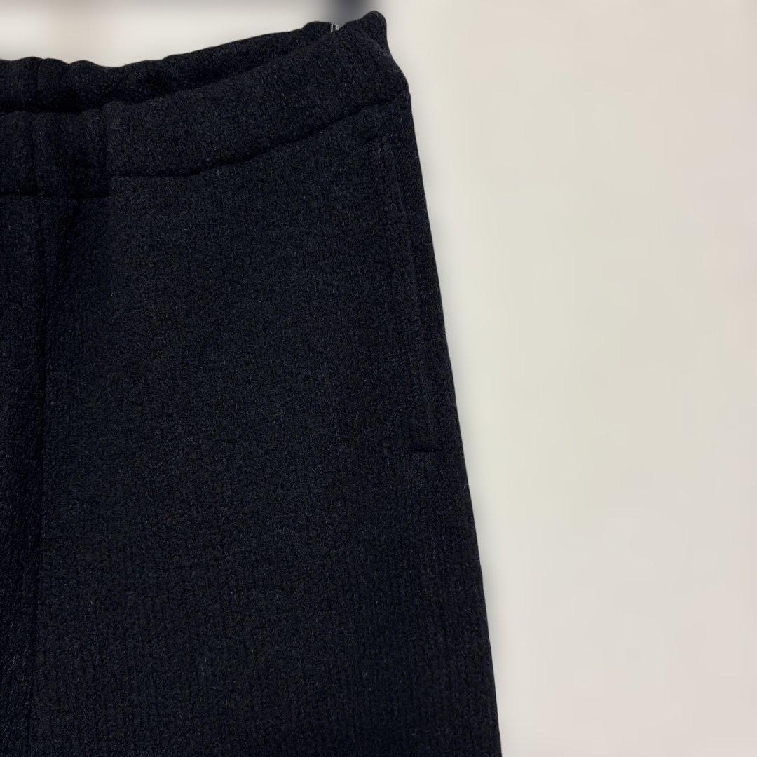 Vlasblomme（ヴラスブラム）ウールリネンペンギンルーズパンツ。