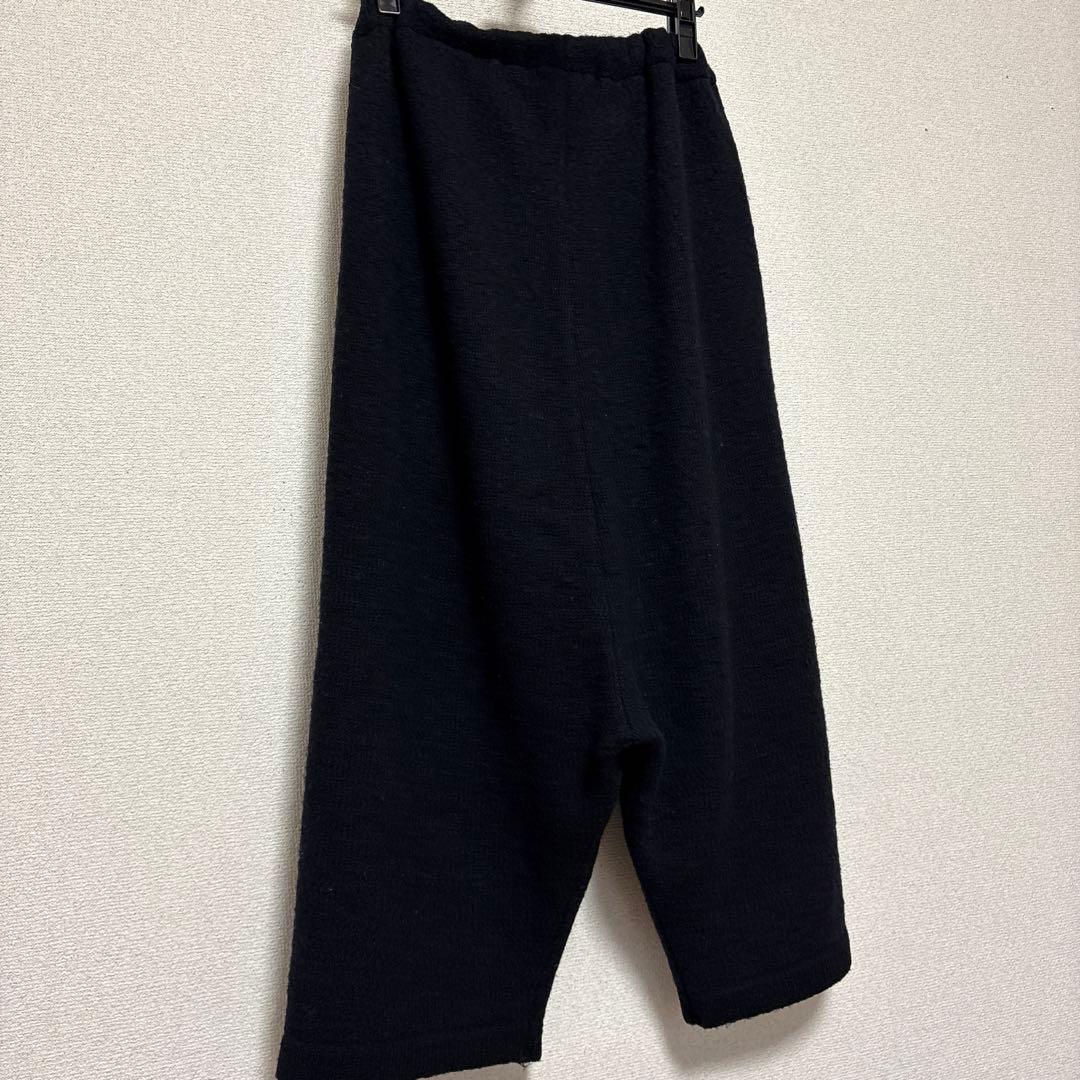 Vlasblomme（ヴラスブラム）ウールリネンペンギンルーズパンツ。