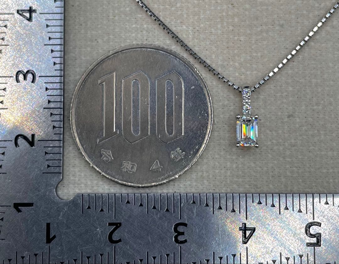 専用JA214★高級 ダイヤモンド0.31ct pt950 ペンダントヘッド鑑付
