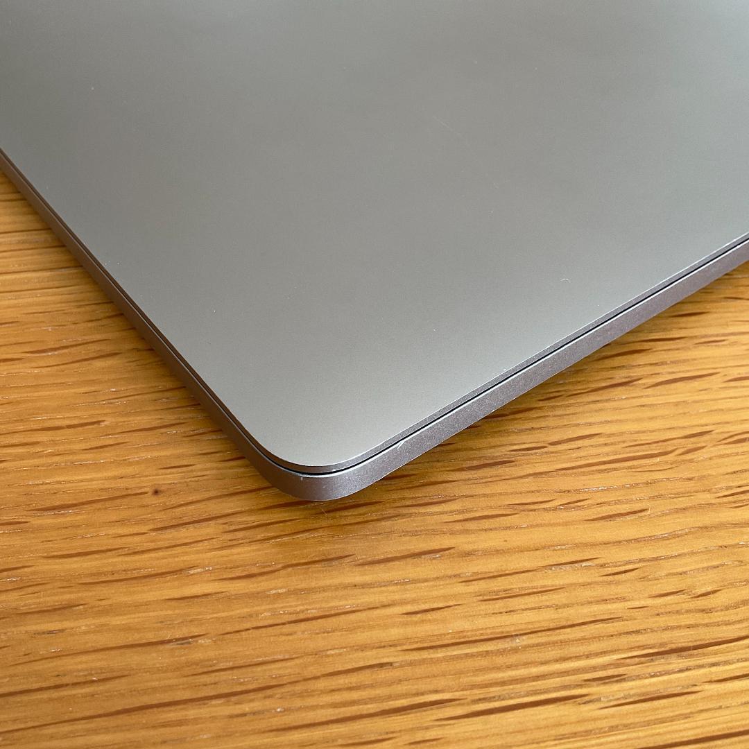 Apple MacBook Pro 13インチ 16GB/1TB/3.3GHz