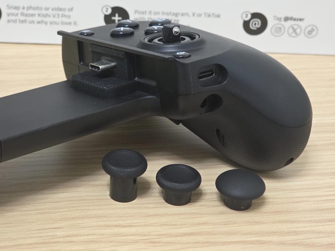 Razer Kishi V3 Pro モバイルゲーミングコントローラー